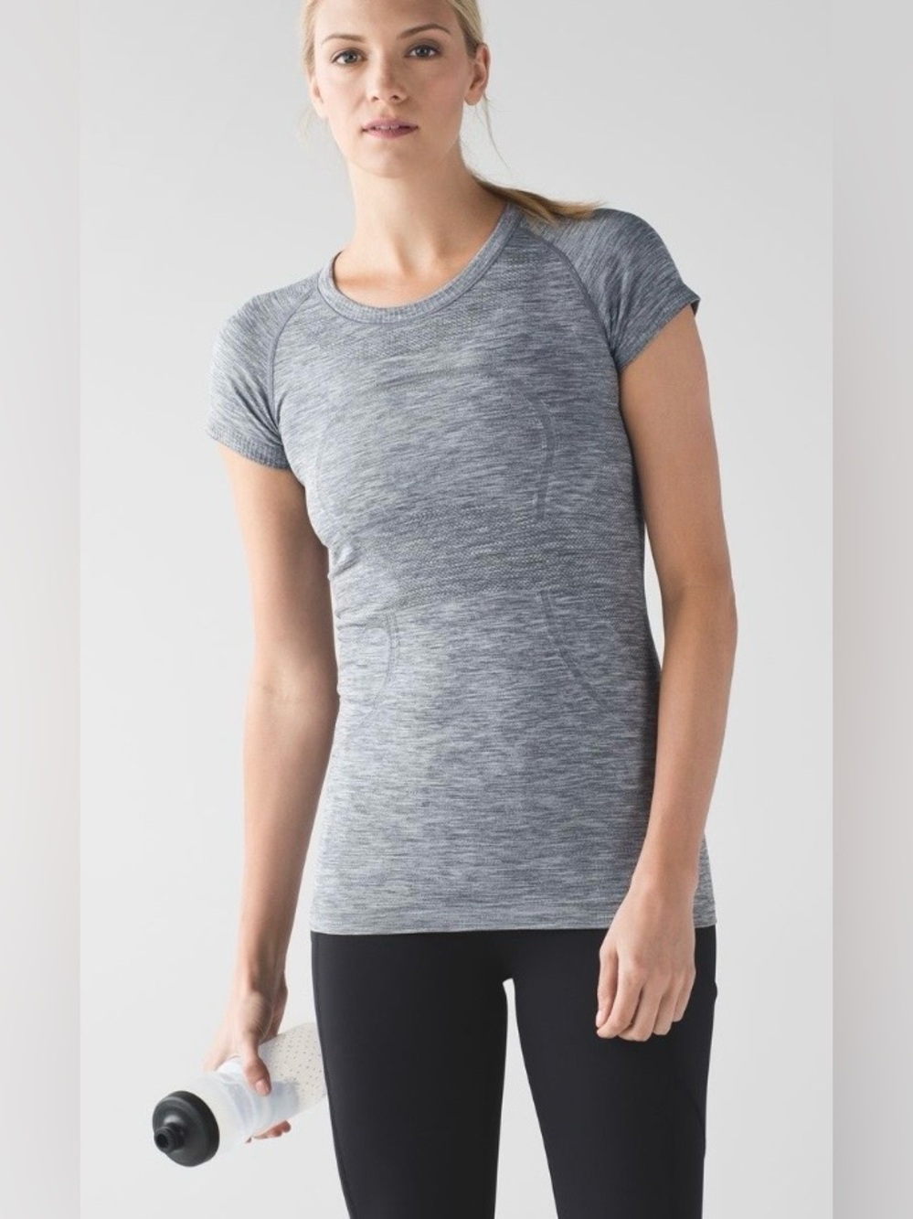 Lululemon Swiftly Grey Heathered Athletic short sleeve Tee Size 6